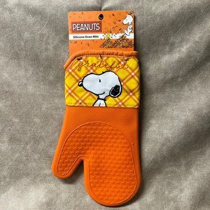 Peanuts Full-Size Silicone Oven Mitt Thanksgiving Grateful 7.5"x13"